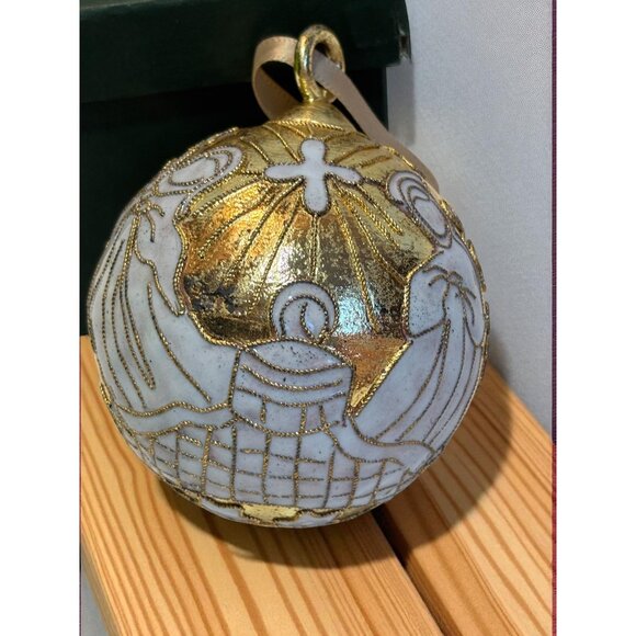 Handcrafted Gold & White Cloisonne Nativity Scene Ornament  – Religious Christma - Picture 1 of 8